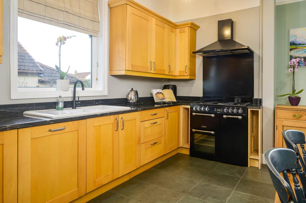 Kitchen/family room