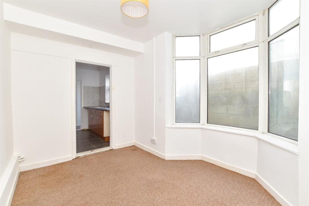 Breakfast Room