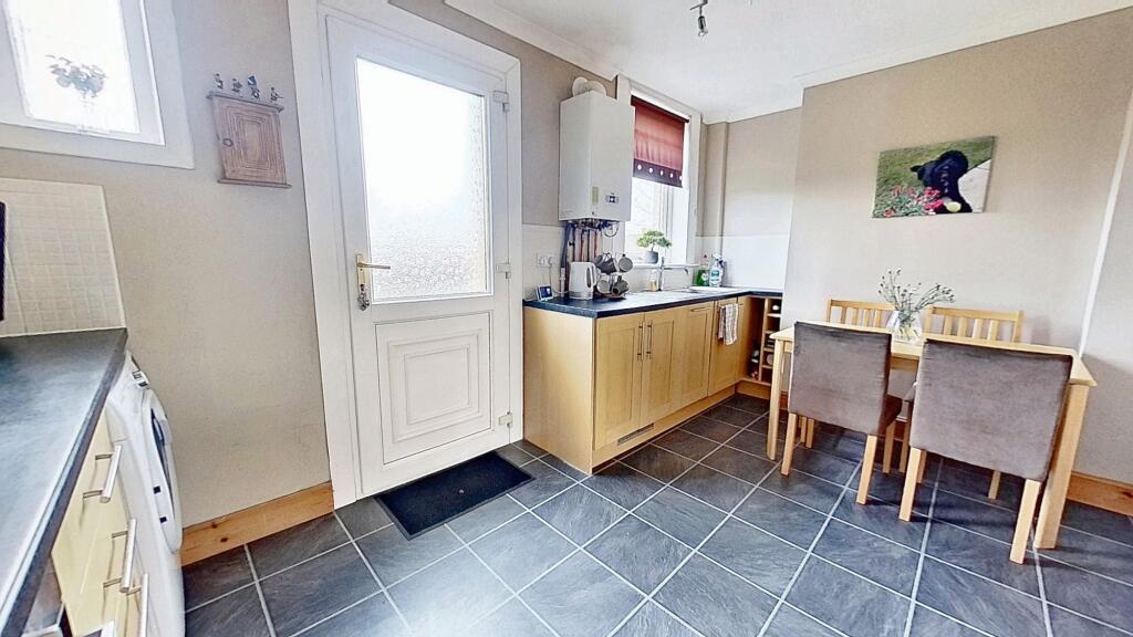 Fitted Kitchen/Dining Room
