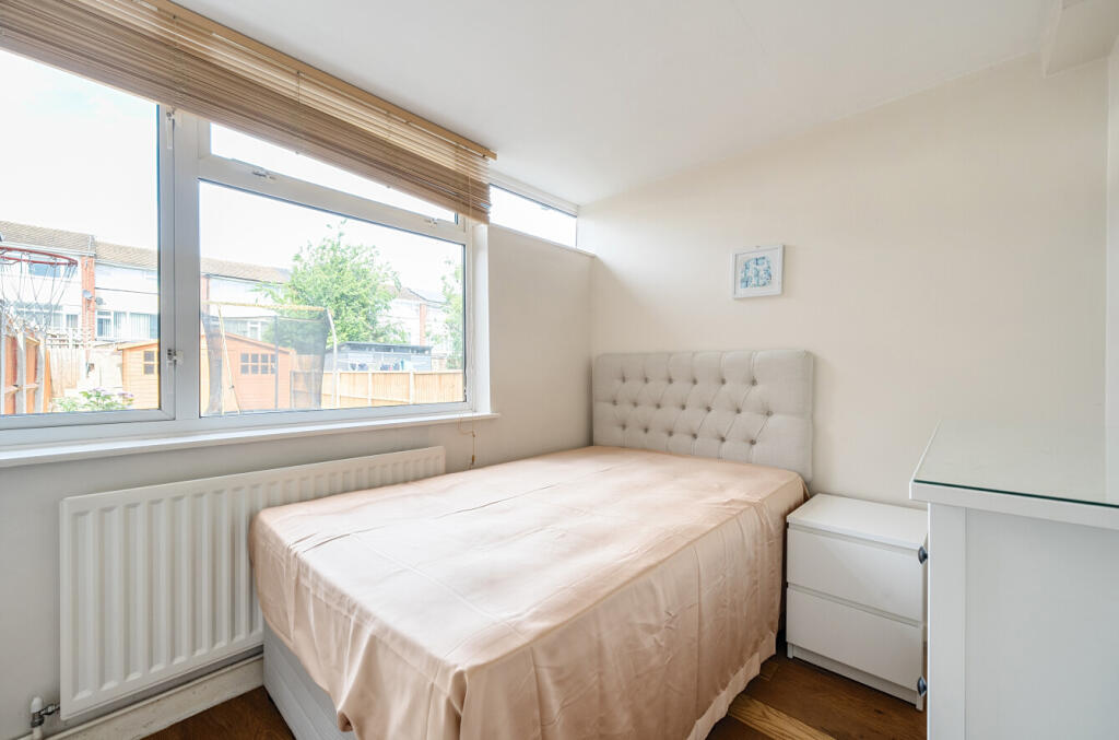 1299286-8-6839c3f...