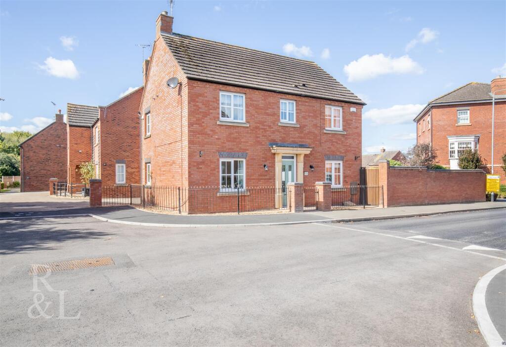 18 Forest School (1).jpg