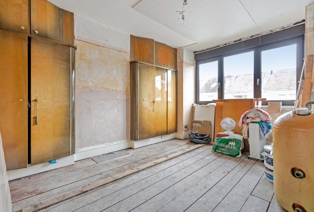 1328550-11-688b30...