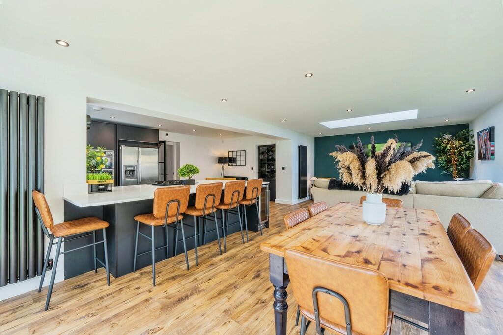 Open Plan Family ...