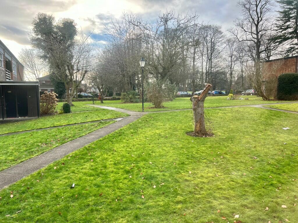 COMMUNAL GARDENS