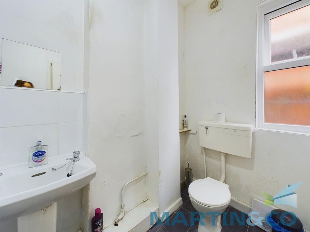 CAM01870G0-PR0152...