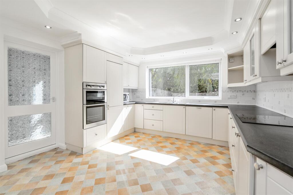 14 Barcheston Road_11.jpg