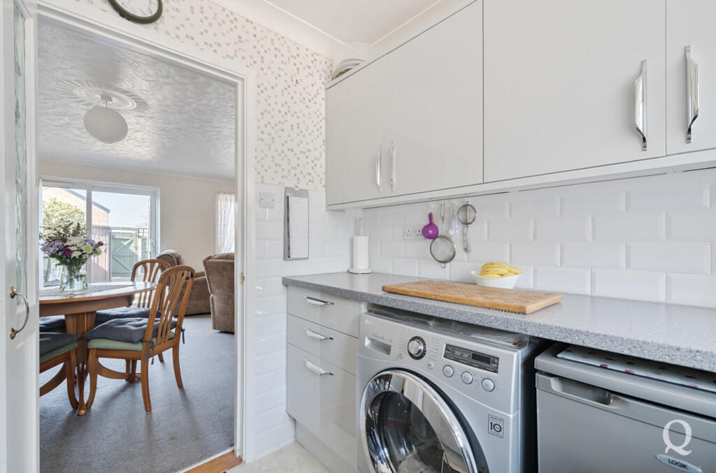 4ce38cc4-57a8-46e...