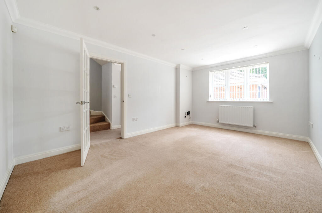 1321393-19-686bb8...