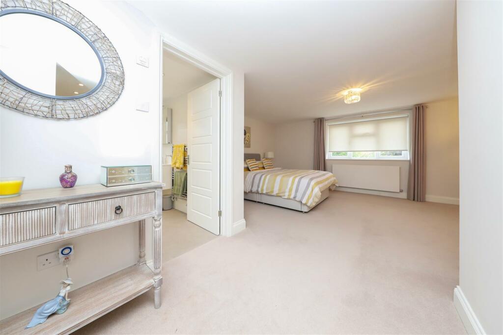 207 Eastcote Road (14) copy.jpg