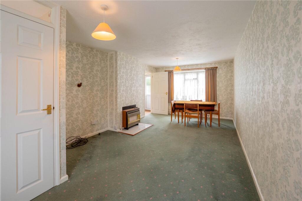 Sitting Room To Tabl