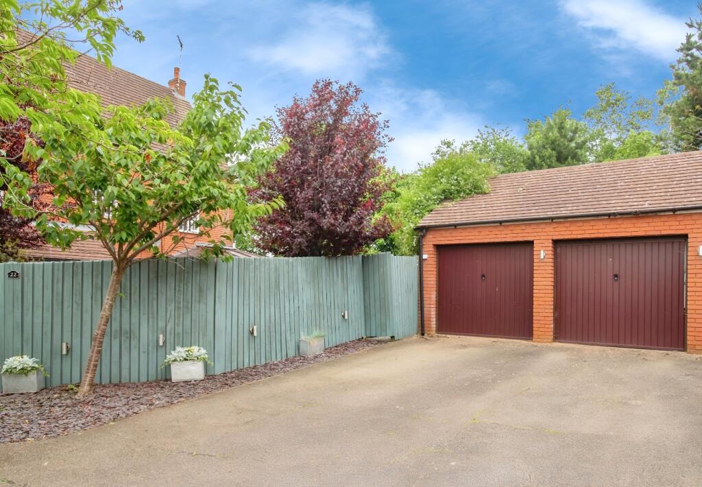 Garage &amp; Parking