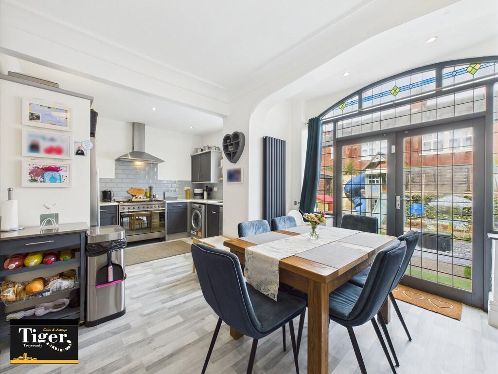 CAM03440G0-PR0359...