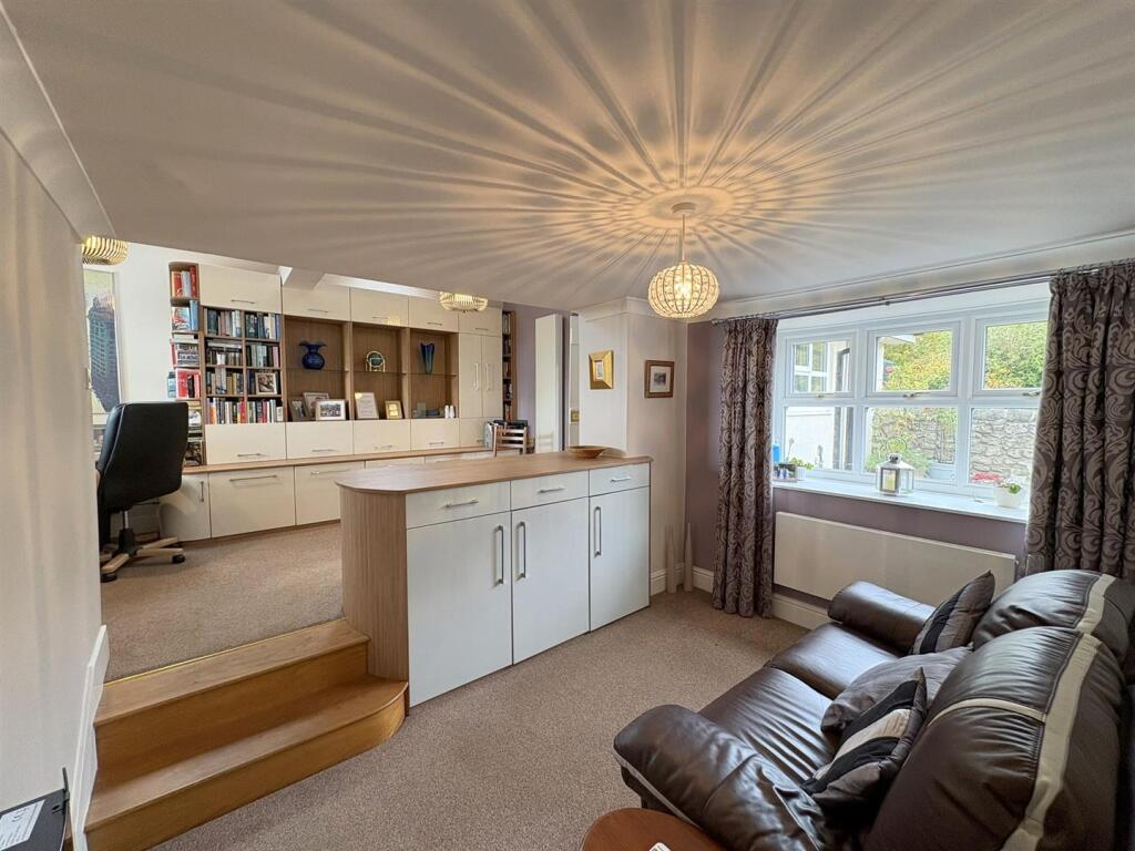 Sitting Room/Study