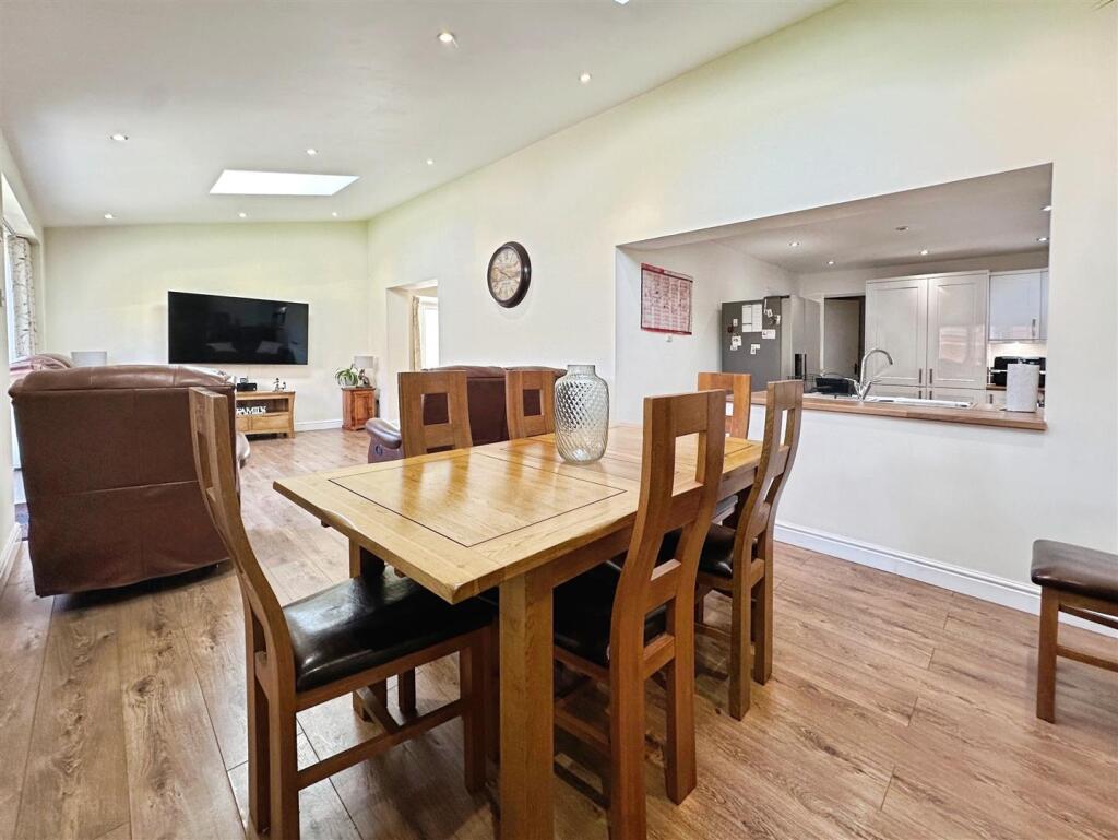 bd5012d5--4A69-8A00-D311791DFE53-32245-00000B487ED