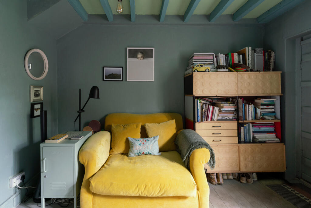 278593 - CHRISTCHURCH-ROAD-SW14-005.jpg