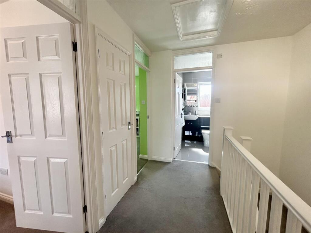 Hallway.jpeg