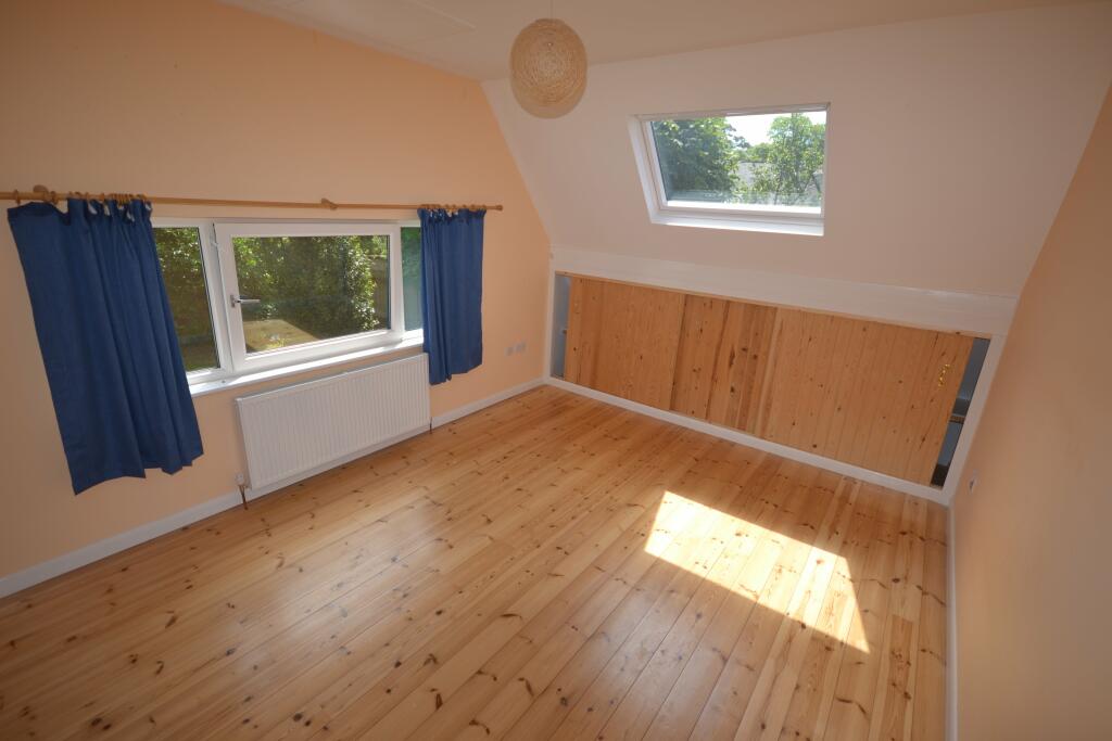 Third bedroom 2