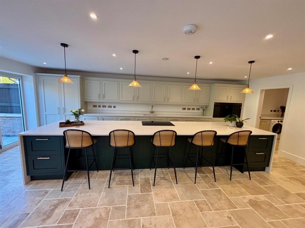 Kitchen/Dining/Family Media Room