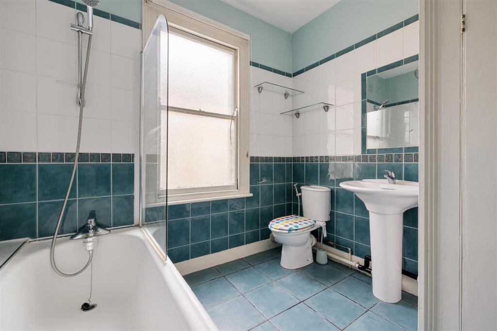 Brettenham Road, E17