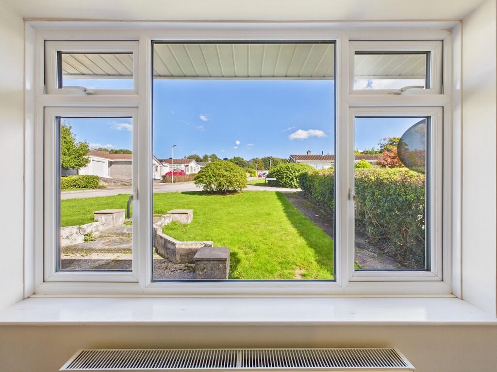 CAM03974G0-PR0211...