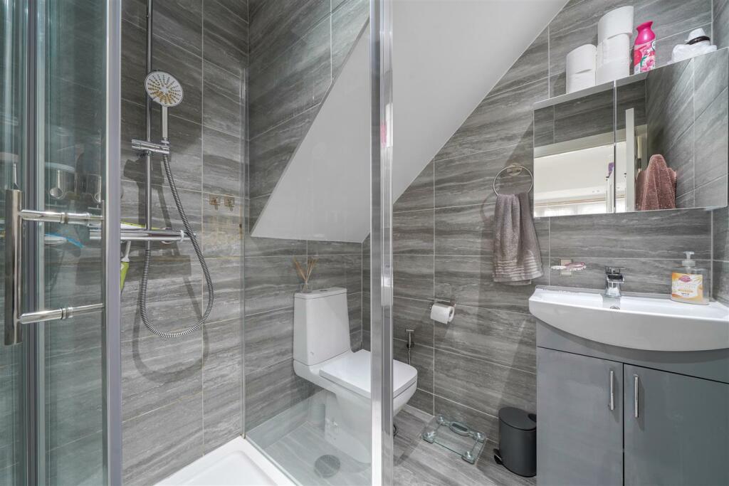 72B Eton Avenue - 65c9SgB1lUIGrYhw3csf.jpg