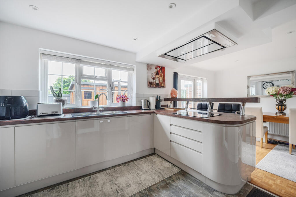 1298137-4-6835bd4...