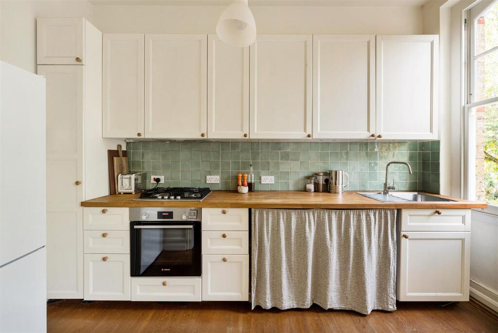 Lower Clapton Road E5