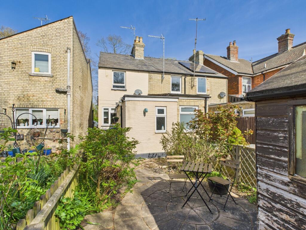 Garden- Mark Stephens EweMove Newmarket and Soham 