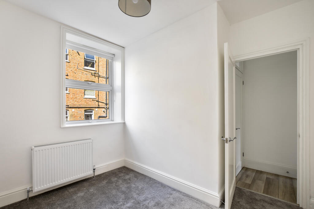 4.bedroom.JPG